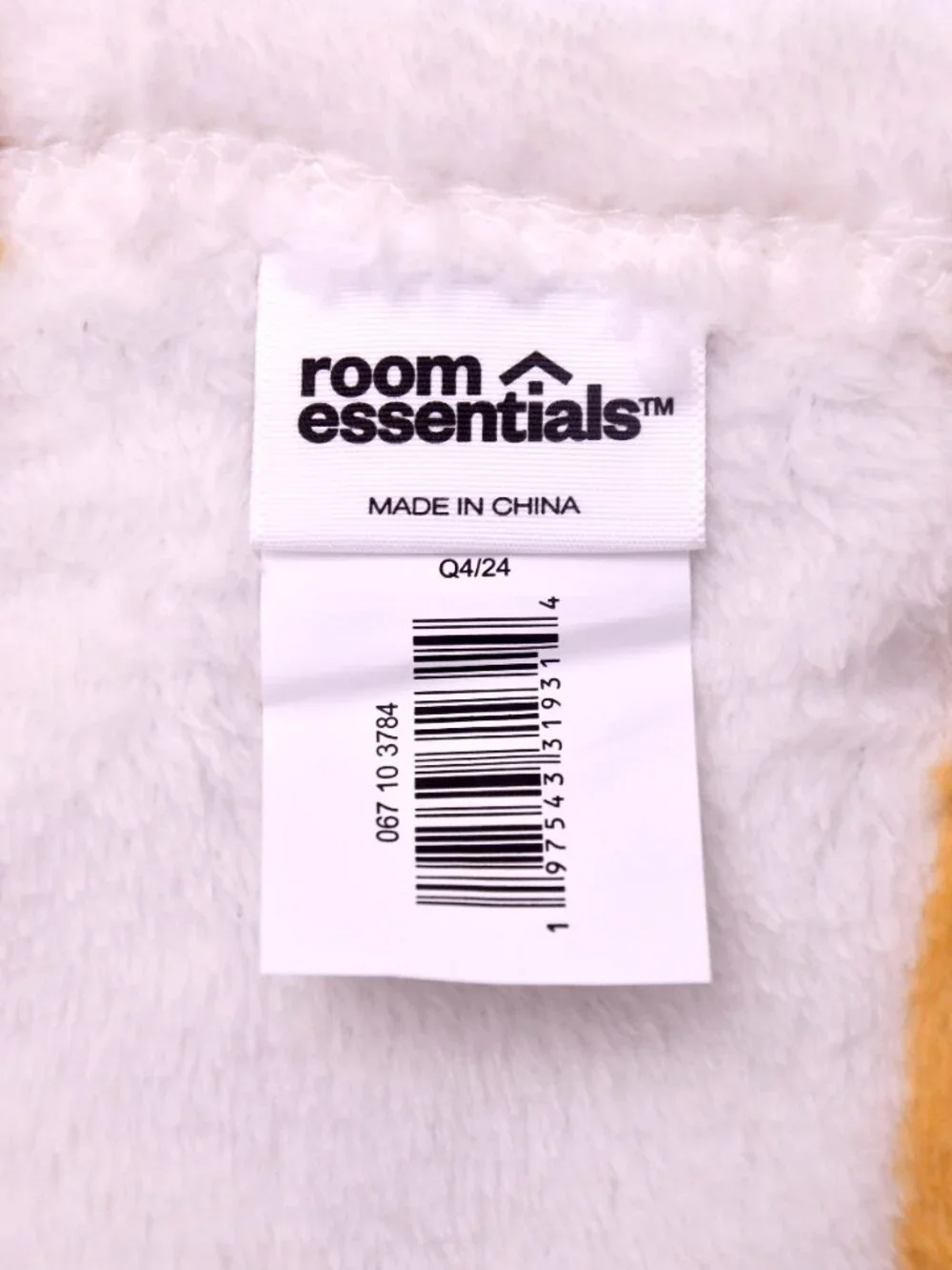 Room Essentials Throw Blanket Yellow White Stripe 50x60 Plush Soft